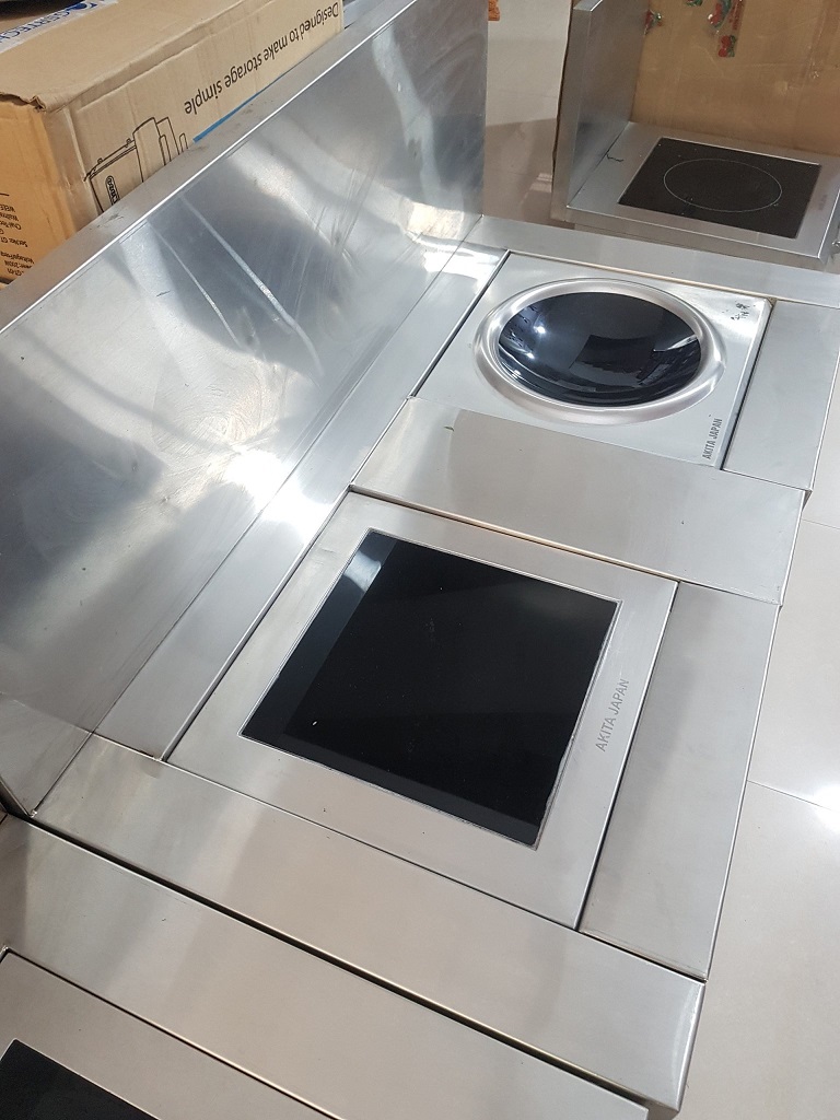 SALE LỚN: BẾP TỪ CÔNG NGHIỆP AKITA JAPAN 5000W SALE LỚN: BẾP TỪ CÔNG NGHIỆP AKITA JAPAN 5000W